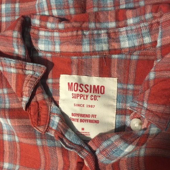 Mossimo Button Up - Picture 3 of 3